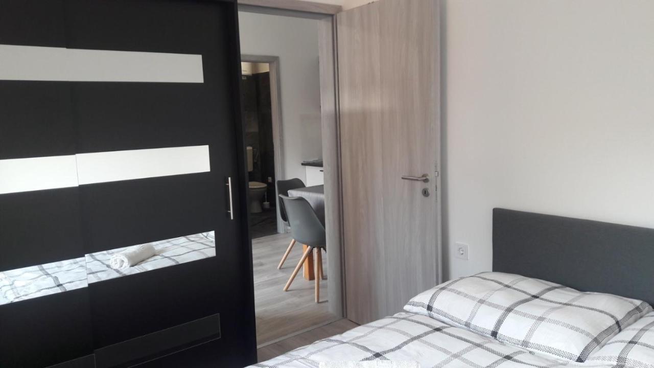 Mohacs Apartman Extérieur photo
